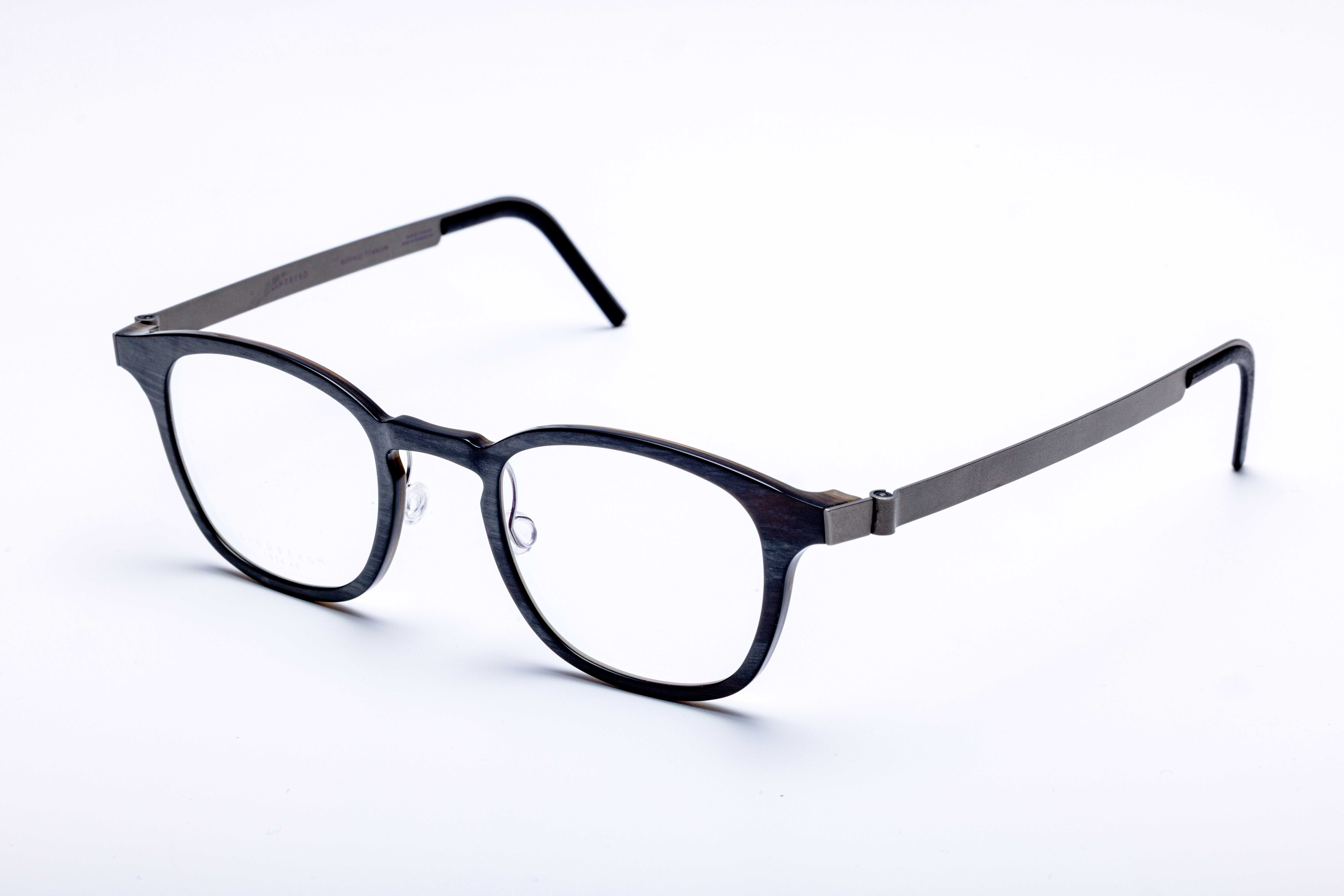 横浜髙島屋5階 ジュエリー・ウォッチサロン特設会場にて〈LINDBERG