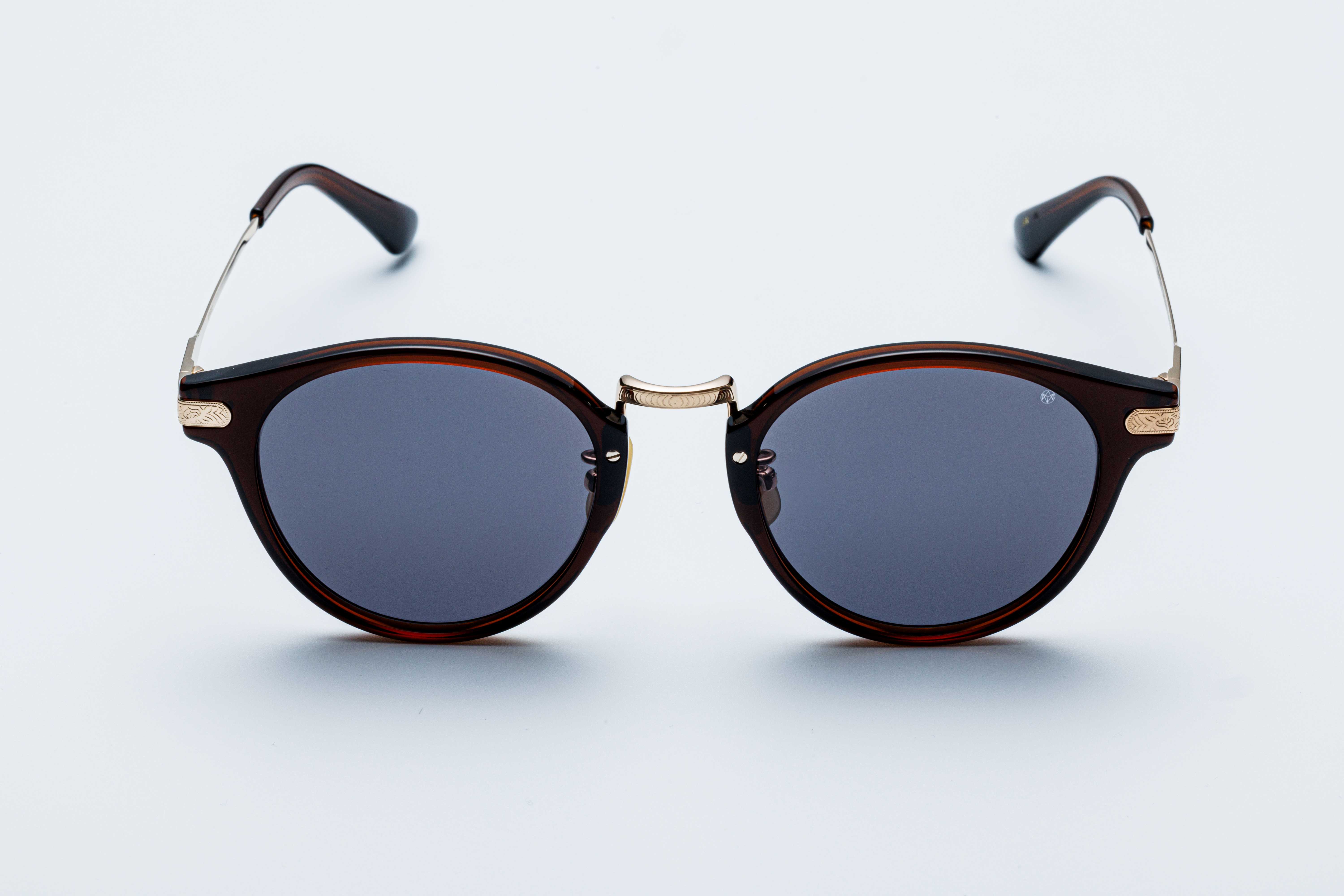 伊勢丹新宿店にてファッションとしてのアイウェアをクローズアップした